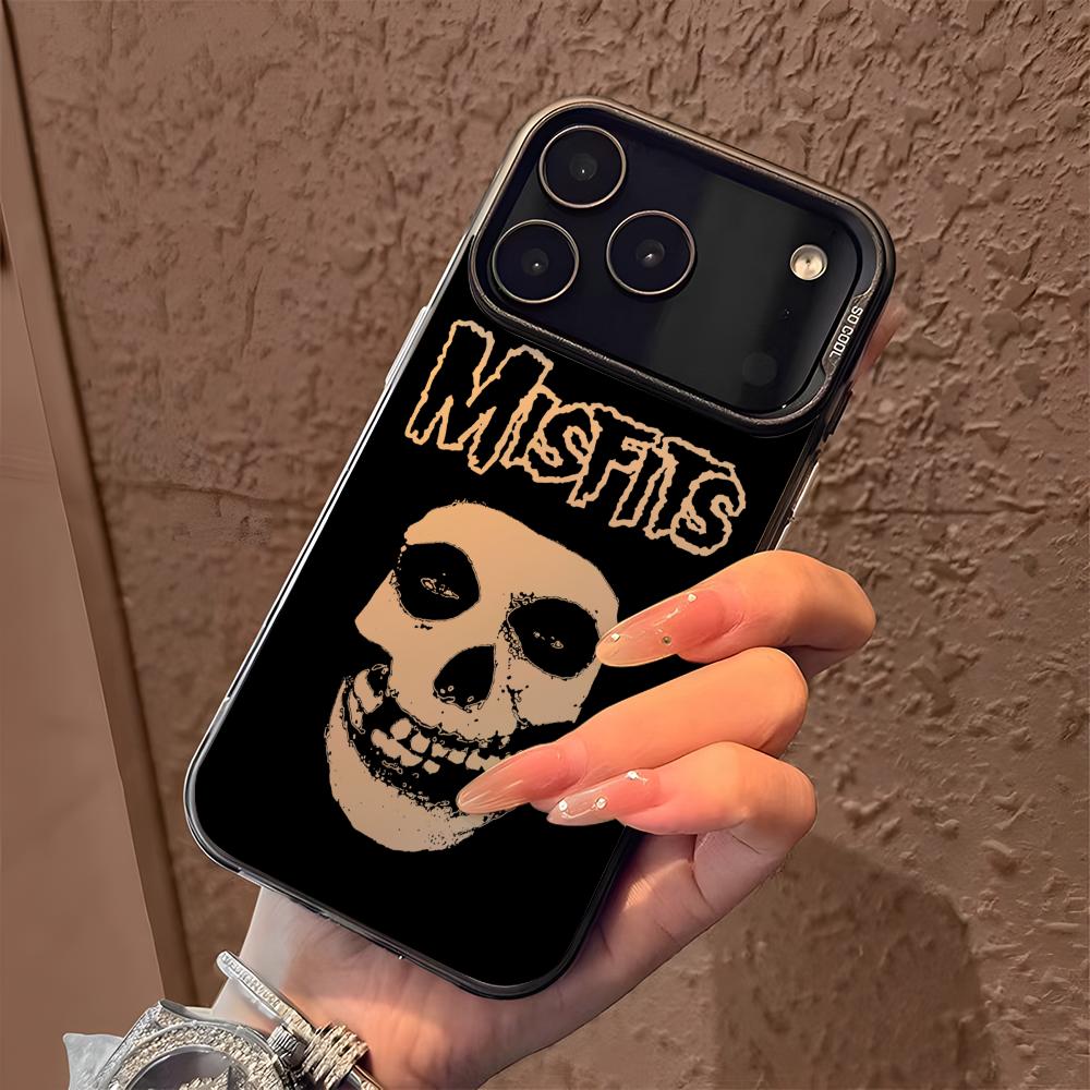 Misfits Phone Case For IPhone  - đánh giá và giá Apple Iphone 15